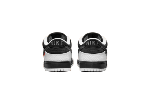Nike SB Dunk Low Pro TIGHTBOOTH Black White FD2629-100